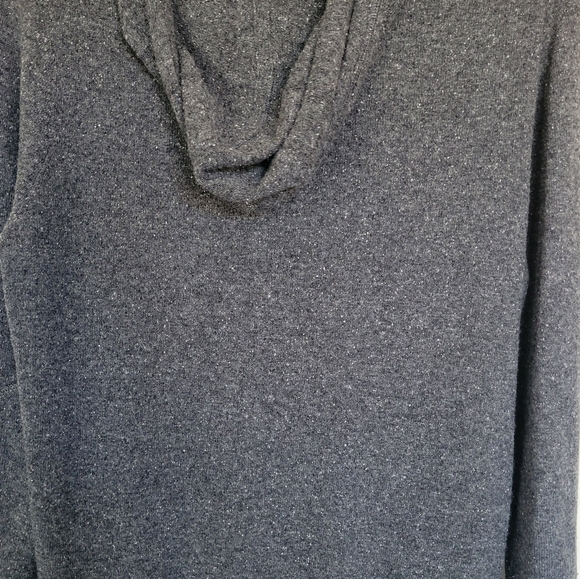 Men's Vince brand medium size hoody excellent condition worn only twice - Picture 6 of 7